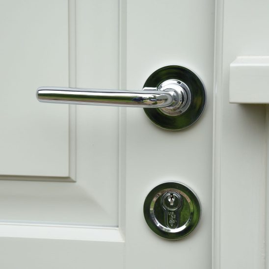 Timber Entrance Door Polished Chrome Handle & Lock