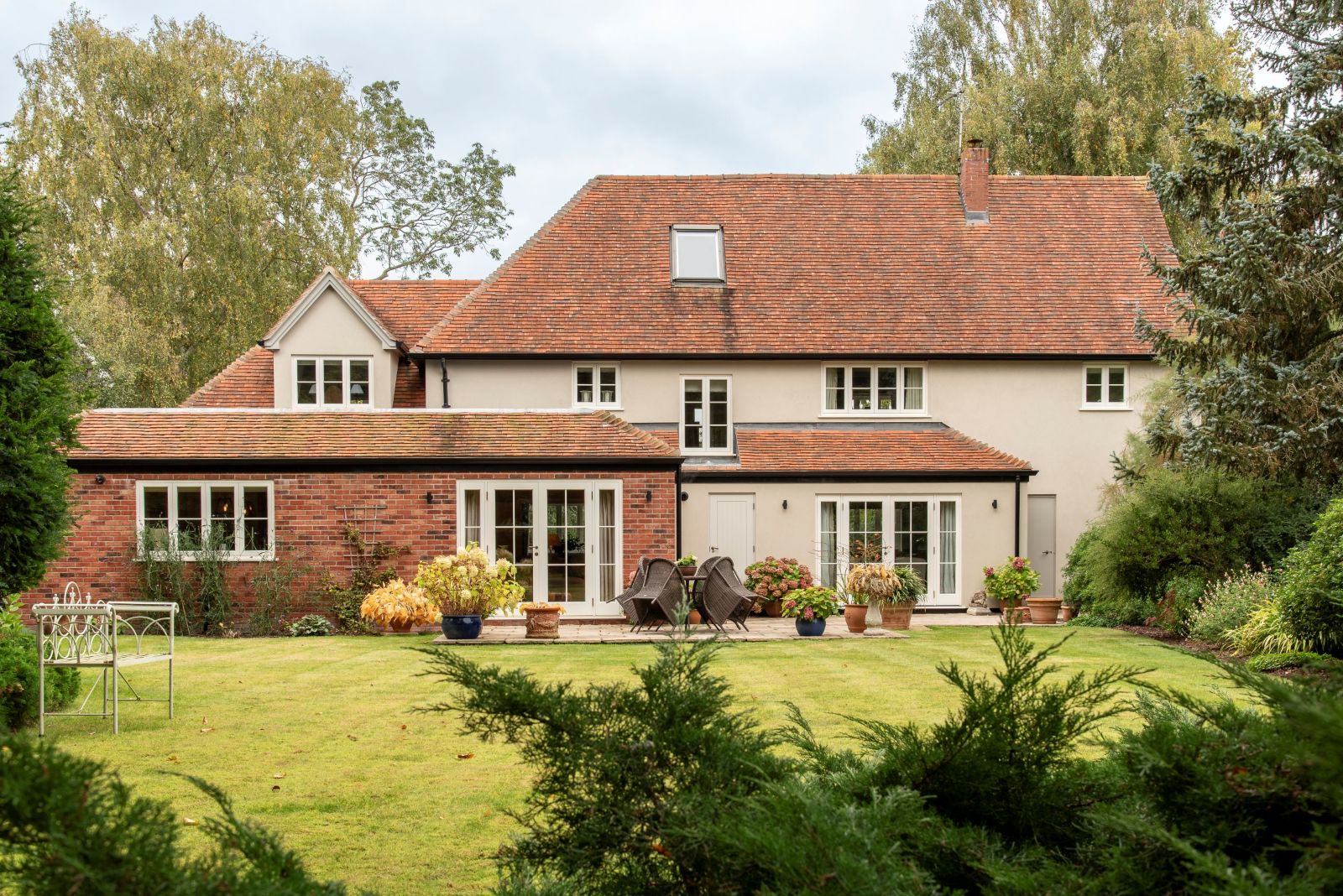 New timber windows and doors transform 1950s Cambridge home