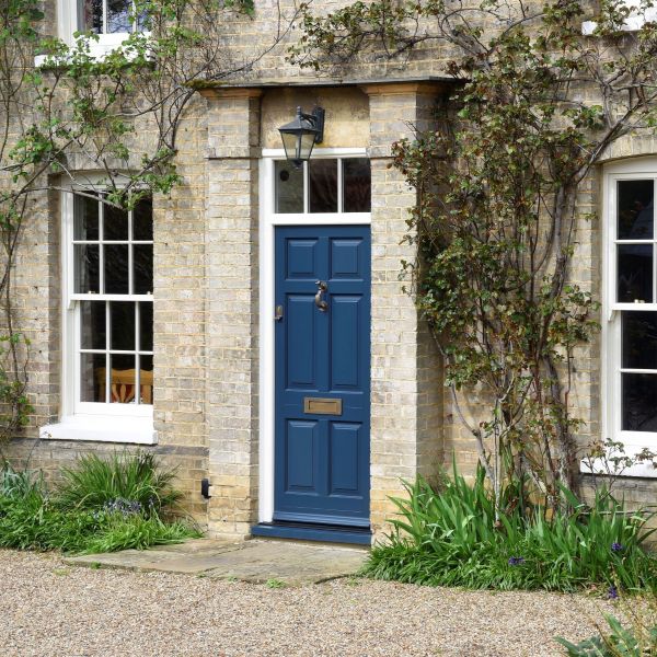 Timber Chadlington Townhouse entrance door in harewood grey
